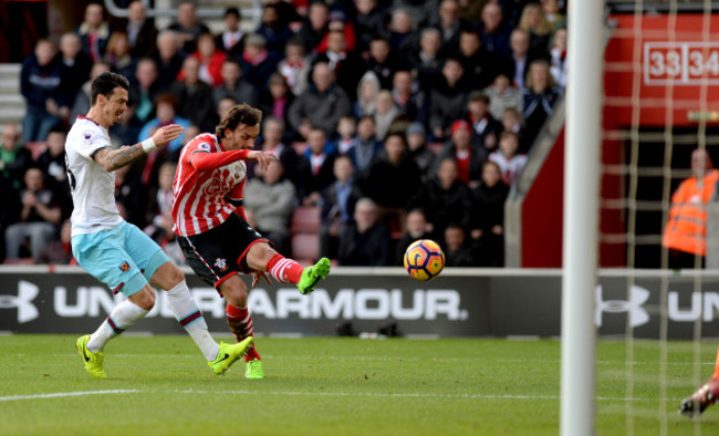 Southampton v West Ham United - Premier League - St Mary's Stadium