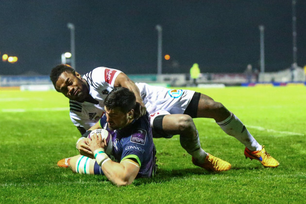 Benito Masilevu is unable to prevent Ben Marshall score his side's second try