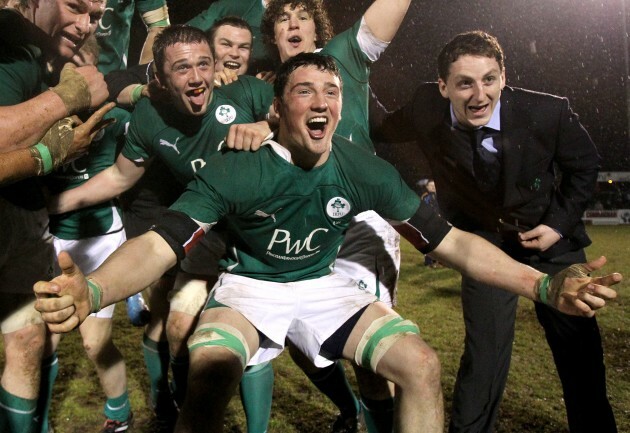 Ben Marshall celebrates with team-mates