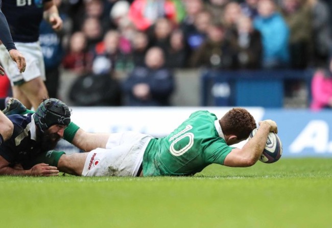 Paddy Jackson scores their third try despite Josh Strauss