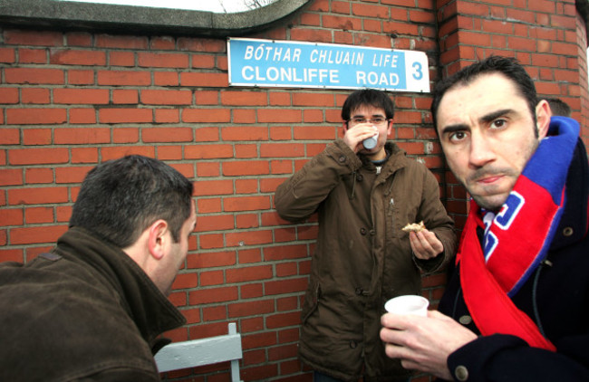 French fans on Clonliffe Rd