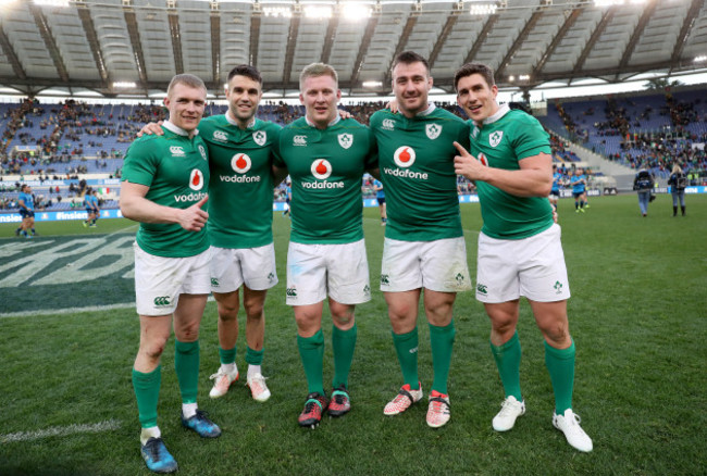 Keith Earls, Conor Murray, John Ryan, Niall Scannell and Ian Keatley celebrate winning