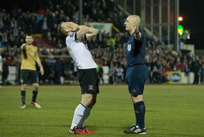 Dundalk's Stephen O'Donnell appeals for a handball decision from referee Rob Rogers