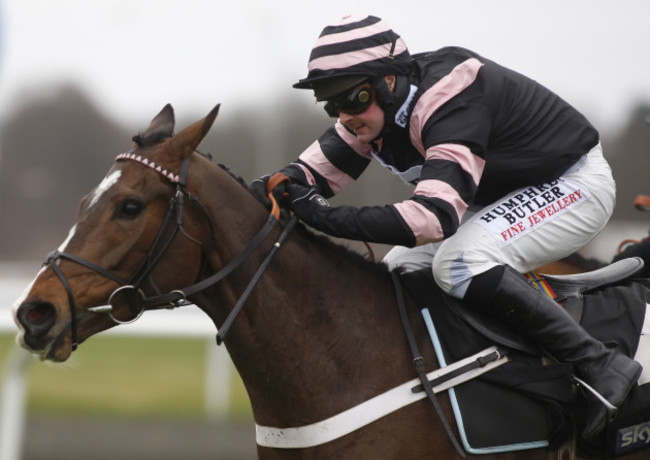 BetBright Chase Day - Kempton Races