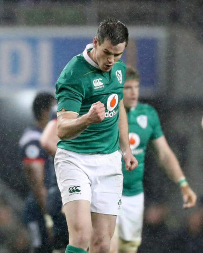 Jonathan Sexton celebrates kicking a drop goal