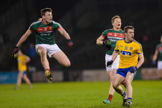 Diarmuid O&Otilde;Connor scores a point