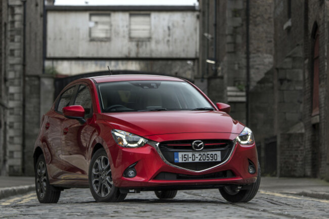 mazda2---2015---red---005