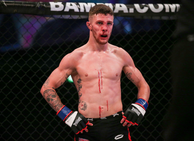 Darren O'Gorman bloodied in between rounds