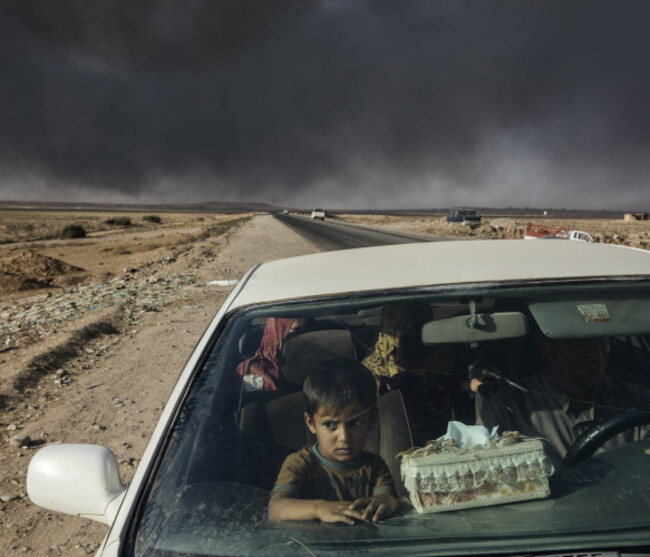 Iraq. Recently displaced Iraqis reach safety