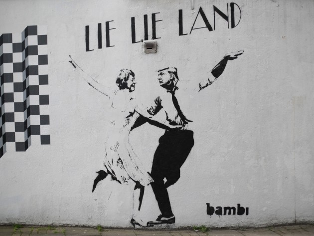Donald Trump - Theresa May street art