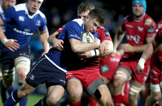 Luke McGrath scores a try despite Jonathan Evans