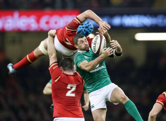 Rob Kearney with Justin Tipuric and Ken Owens