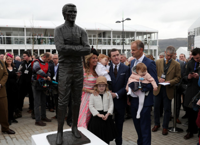 2017 Cheltenham Festival - Champion Day - Cheltenham Racecourse