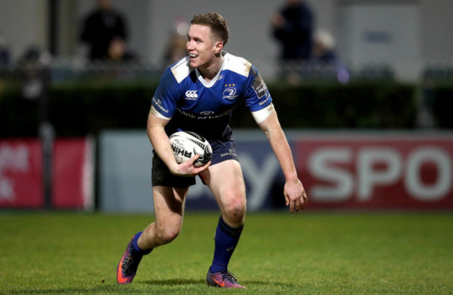 Rory O’Loughlin scores a try