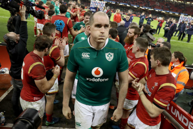 Devin Toner dejected