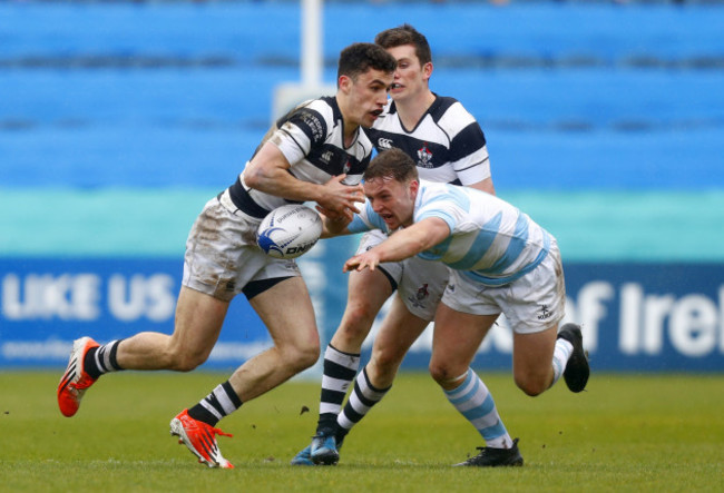 Peter Maher knocks on as he is tackled by Liam Turner