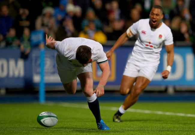 Henry Walker scores his sides second try