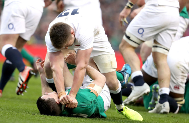 Owen Farrell with Jonathan Sexton