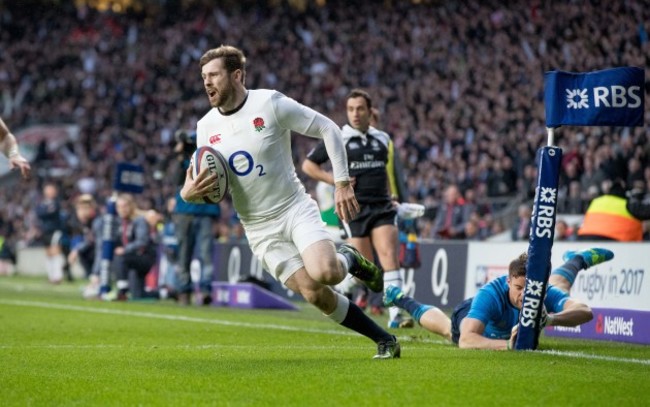 Elliot Daly scores a try