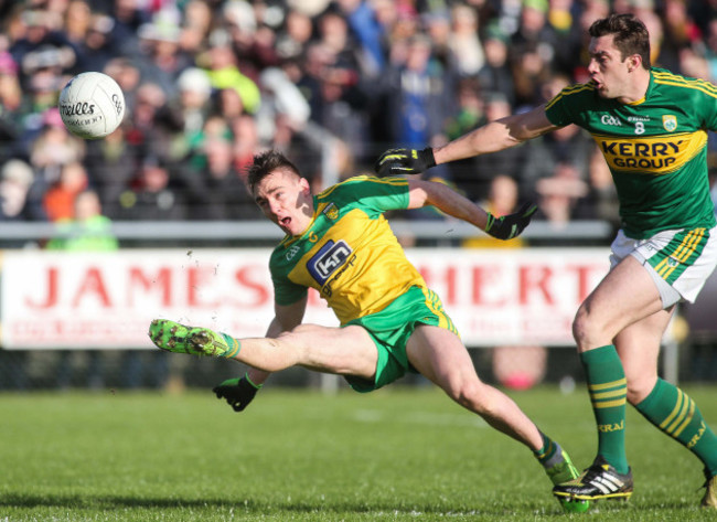 Martin O'Reilly fouled by David Moran