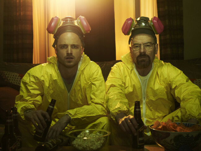 walter-white-and-jesse-pinkman--breaking-bad-wallpapers-117528