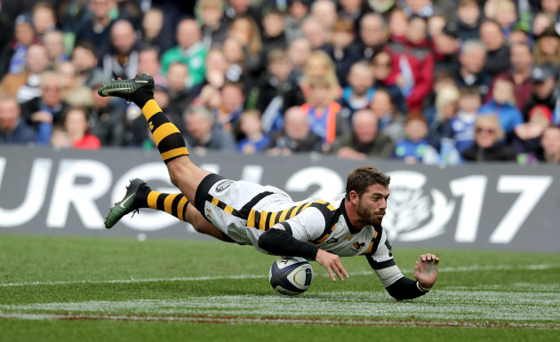 Willie Le Roux scores a try but has it disallowed by Nigel Owens
