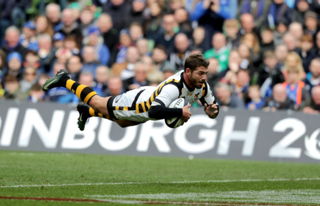 Willie Le Roux scores a try but has it disallowed by Nigel Owens