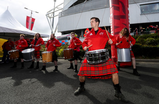 Entertainment in the fan zone before the game