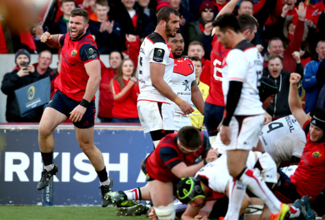 Jaco Taute celebrates CJ Stander's try