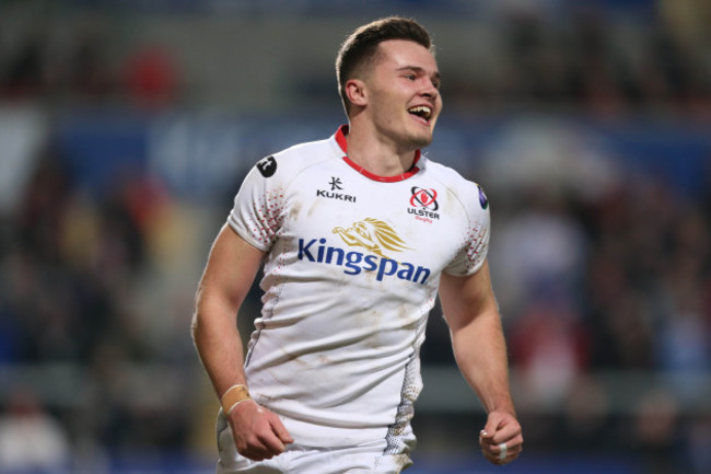 Jacob Stockdale celebrates his try