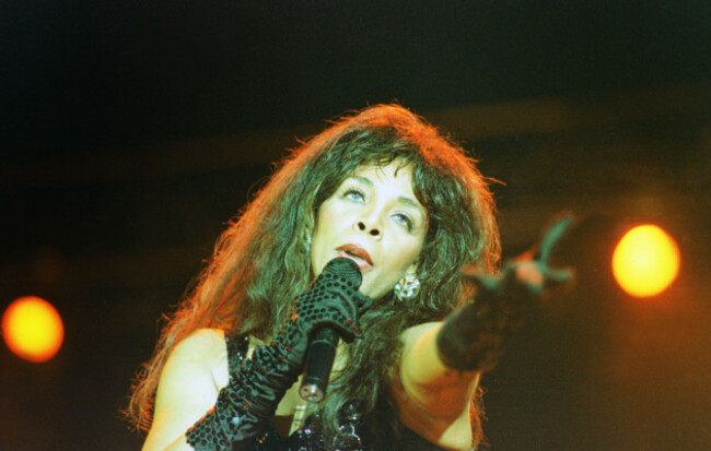 Donna Summer dies at 63