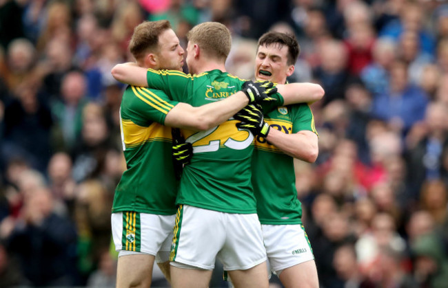 Darran O'Sullivan, Paul Murphy and Gavin Crowley celebrate at the final whistle