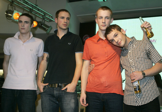 top-20-of-the-best-scottish-indie-rock-bands-of-the-2000s-hubpages