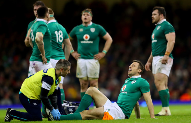 Tommy Bowe gets treatment from Dr. Ciaran Cosgrove