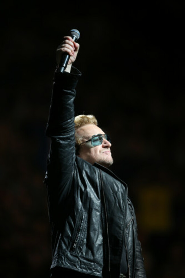 U2 live in Belfast