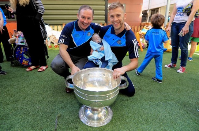 Tom Rothwell with Jim Gavin and Jonny Cooper