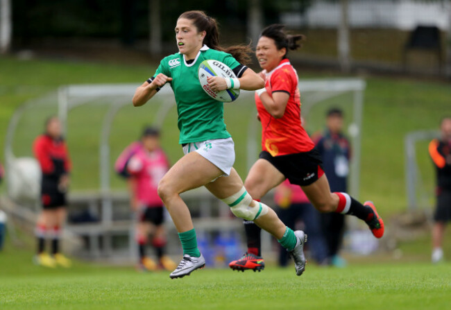 Amee Leigh Murphy Crowe scores a try
