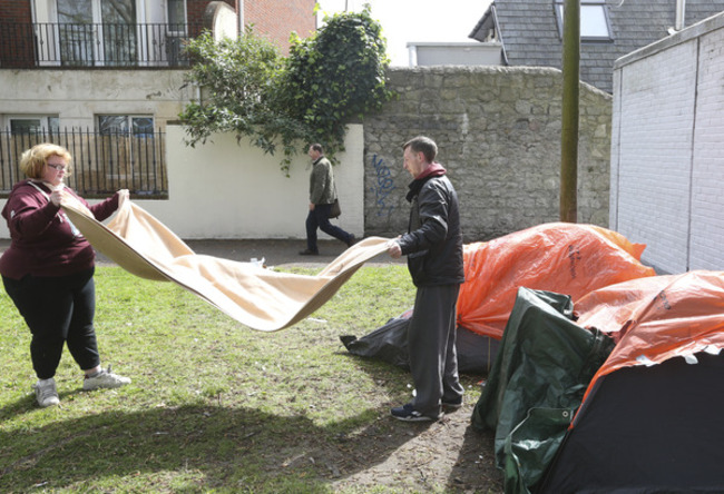 0120 Tent beside the Grand Canal_90509123