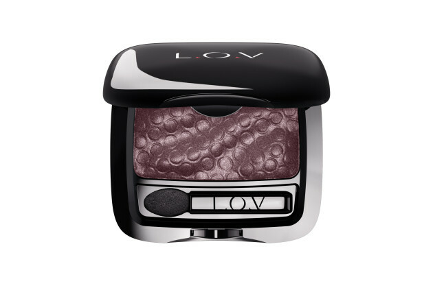 LOV-unexpected-eyeshadow-351-p1-os-300dpi.jpg