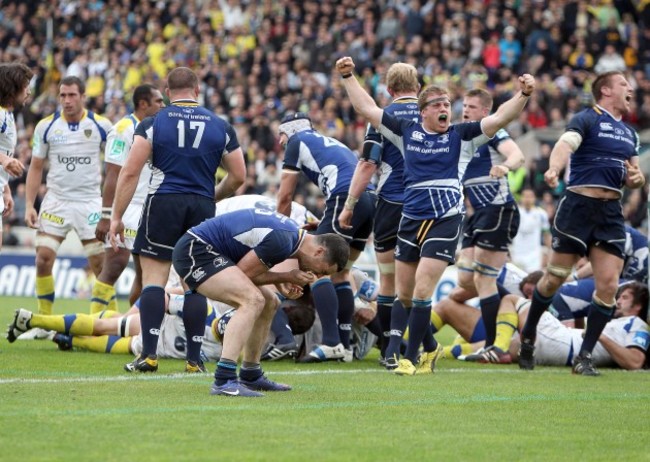 Rob Kearney and Sean Cronin celebrate at the final whistle