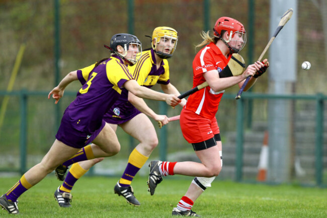 Niamh McCarthy shoots on goal