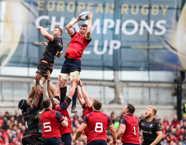 Peter O’Mahony wins a lineout ahead of George Kruis
