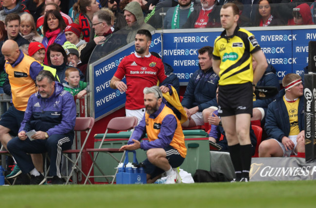 Conor Murray gets ready to come on