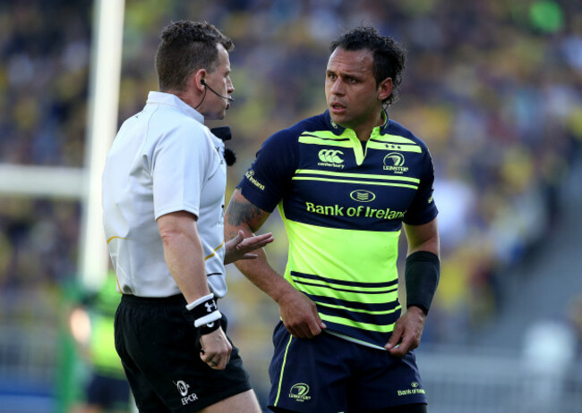 Nigel Owens speaks to Isa Nacewa