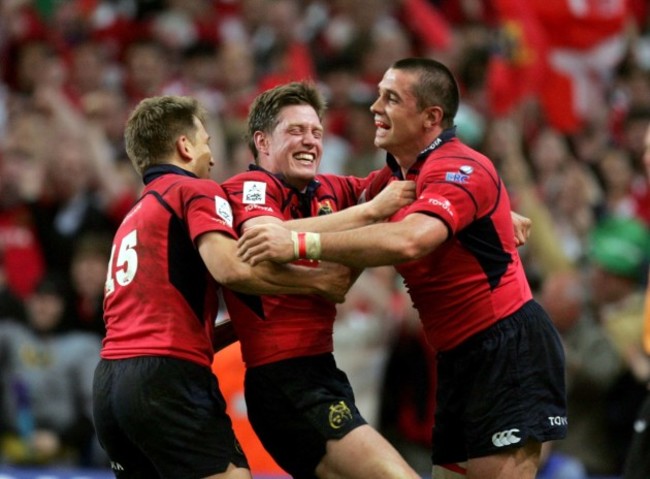 Shaun Payne Ronan O'Gara and Alan Quinlan celebrate the final whistle