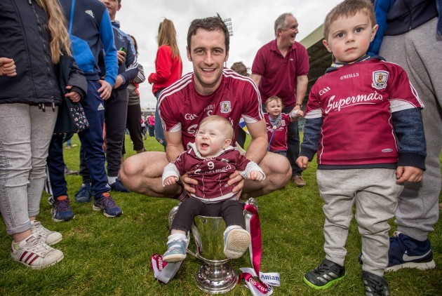Galway captain David Burke celebrate winning the Division 1 trophy with  his neice, 7 month old Thea Burke and nephew, 3 year old Freddie Burke