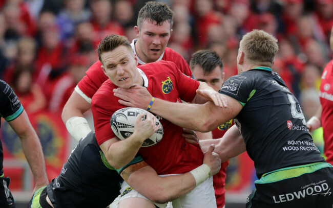 Rory Scannell with Alun Wyn Jones and Bradley Davies