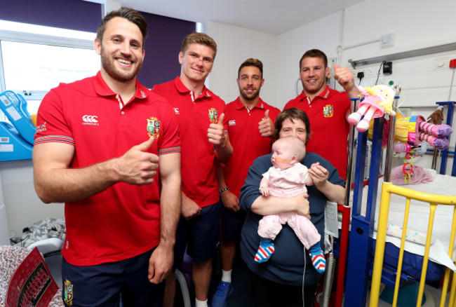 Tommy Seymour, Owen Farrell, Rhys Webb and Sean O'Brien with Hannah Donohoe and Mum Lucy