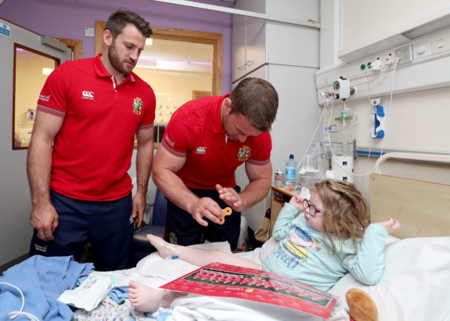 Tommy Seymour and Sean O'Brien with Lexie O’Riordan