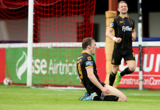 David McMillan celebrates scoring a goal